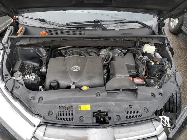 Photo 12 from auction – 2017 TOYOTA HIGHLANDER with VIN 5TDJZRFH0HS420460