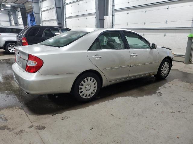 Photo 3 from auction – 2003 TOYOTA CAMRY LE with VIN 4T1BE32K93U757692