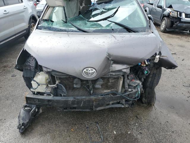 Photo 11 from auction – 2014 TOYOTA SIENNA LE with VIN 5TDKK3DC9ES492444