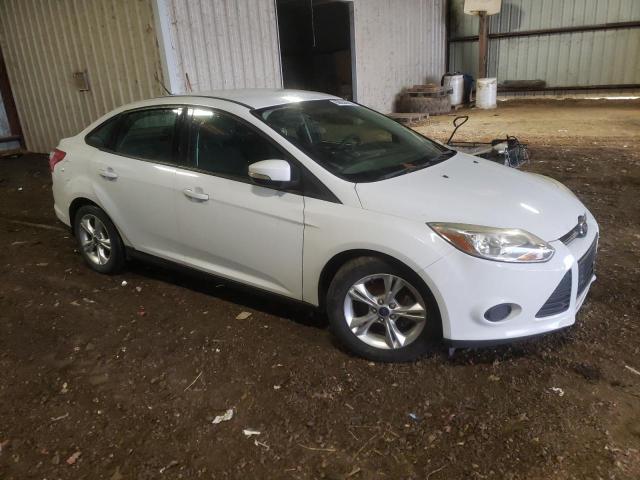 Foto 4 de la subasta – 2014 FORD FOCUS SE con VIN 1FADP3F26EL150777