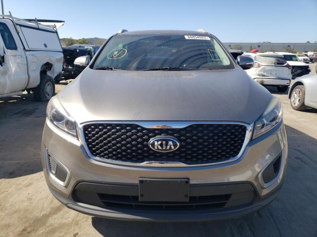 Photo 5 from auction – 2017 KIA SORENTO LX with VIN 5XYPGDA35HG237888