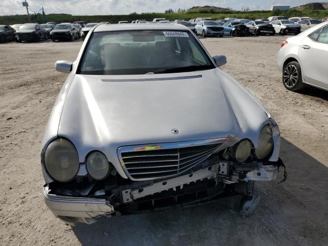 Photo 5 from auction – 2000 MERCEDES-BENZ E 320 with VIN WDBJF65J8YB156826