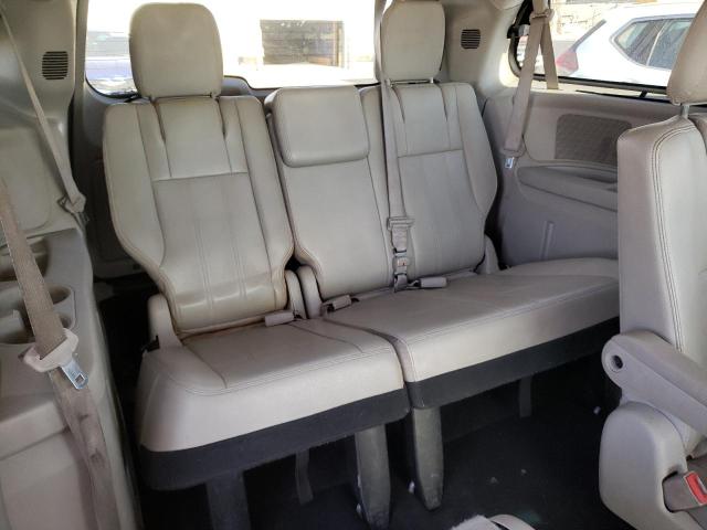 Photo 10 from auction – 2015 CHRYSLER TOWN & COU with VIN 2C4RC1BG5FR535211
