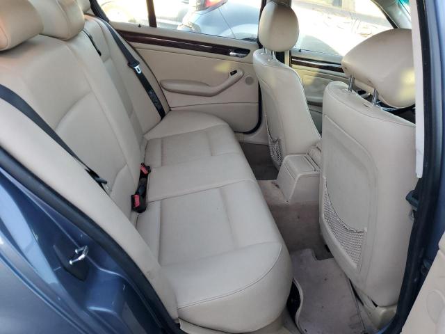 Photo 10 from auction – 2004 BMW 325 XI with VIN WBAEU33434PR11105