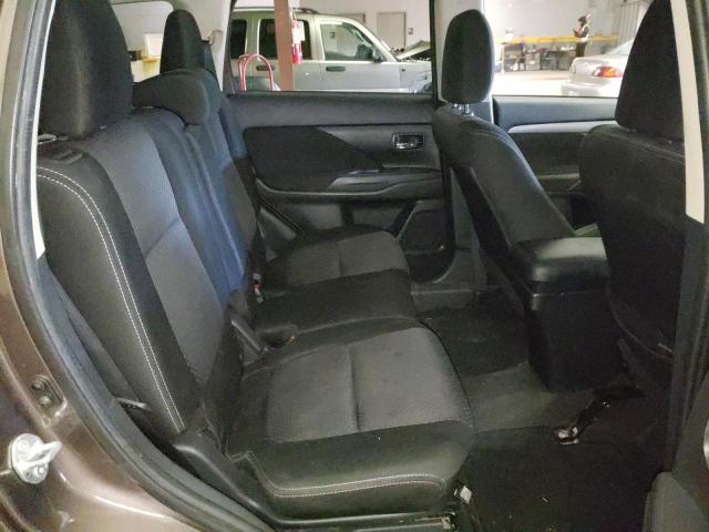 Photo 11 from auction – 2018 MITSUBISHI OUTLANDER with VIN JA4AD3A30JZ068664