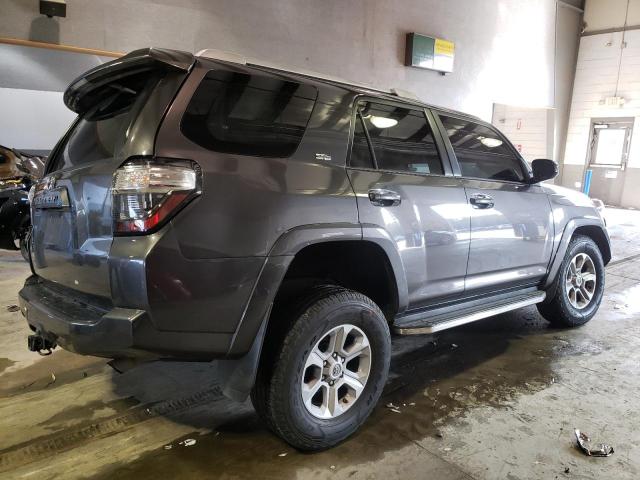 Photo 3 from auction – 2017 TOYOTA 4RUNNER SR with VIN JTEZU5JR6H5158861