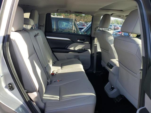 Photo 10 from auction – 2016 TOYOTA HIGHLANDER with VIN 5TDJKRFH8GS260783