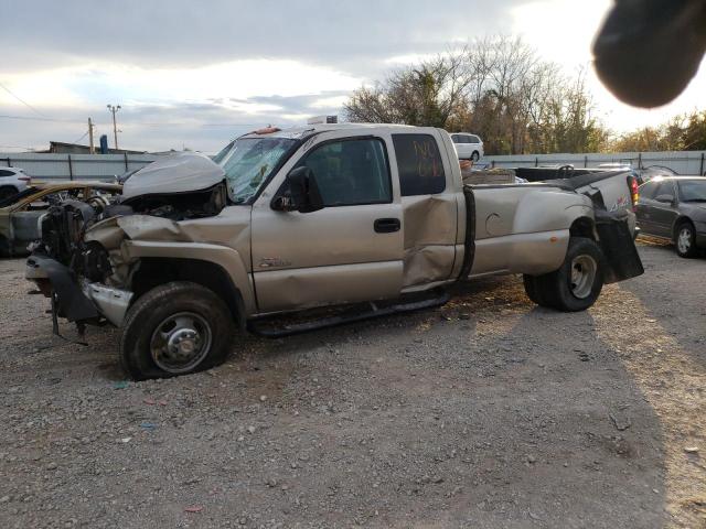 CHEVROLET SILVERADO 2002 with VIN 1GCJK391X2E288899 - Photo from auction