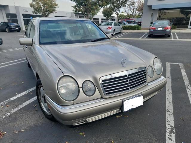 MERCEDES-BENZ E 420 1997 with VIN WDBJF72F1VA215917 - Photo from auction