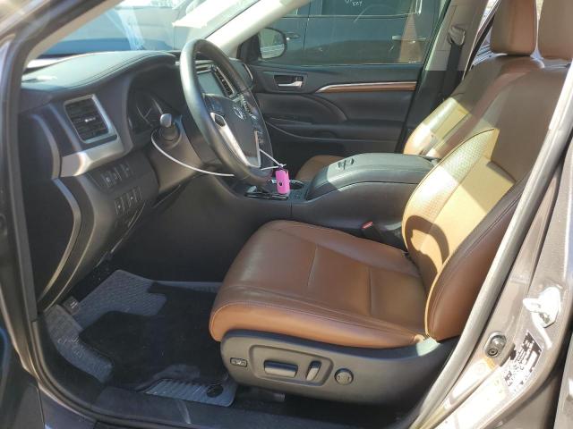 Photo 7 from auction – 2017 TOYOTA HIGHLANDER with VIN 5TDYZRFH9HS227531