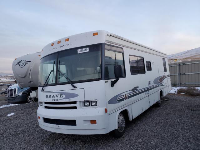 Photo 2 from auction – 2001 WINNEBAGO P30 with VIN 5B4KP37JXY3323623