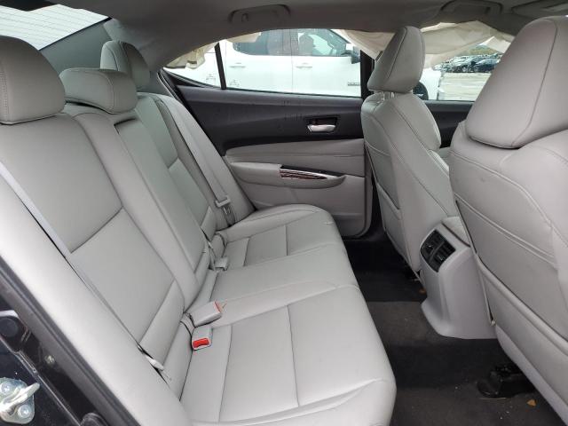 Photo 10 from auction – 2016 ACURA TLX with VIN 19UUB1F38GA000708