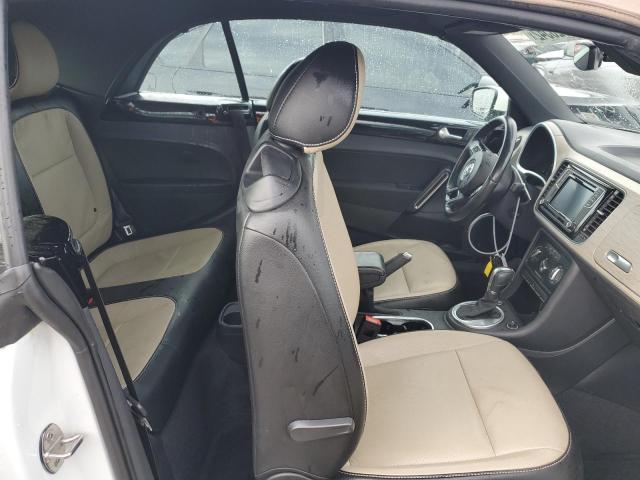 Photo 10 from auction – 2018 VOLKSWAGEN BEETLE S with VIN 3VW5DAAT8JM502954