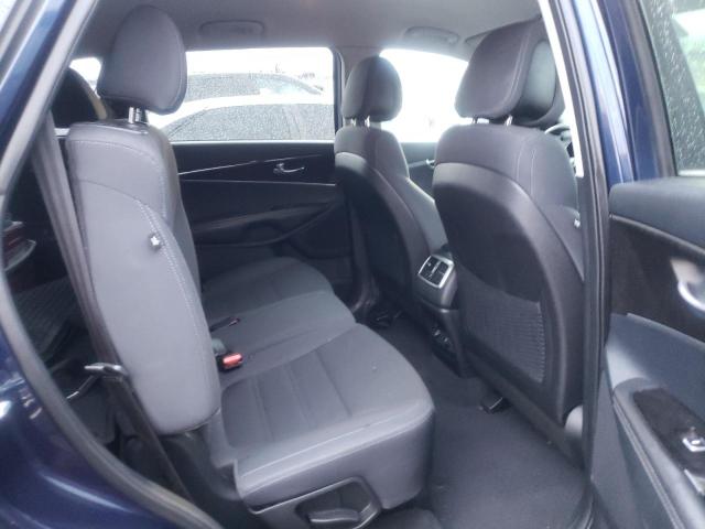 Photo 11 from auction – 2016 KIA SORENTO LX with VIN 5XYPGDA51GG084040