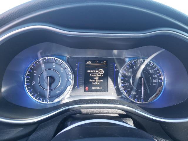 Photo 9 from auction – 2015 CHRYSLER 200 LIMITE with VIN 1C3CCCABXFN635104