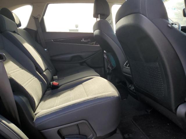 Photo 11 from auction – 2017 KIA SORENTO LX with VIN 5XYPGDA35HG280899