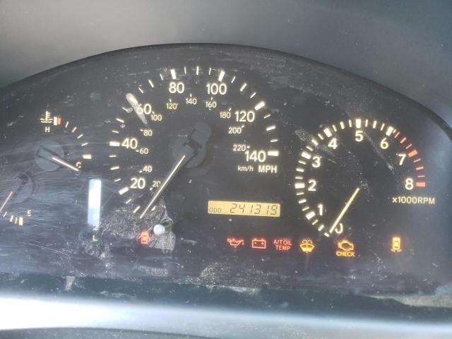 Photo 9 from auction – 2002 LEXUS RX 300 with VIN JTJHF10U120256125