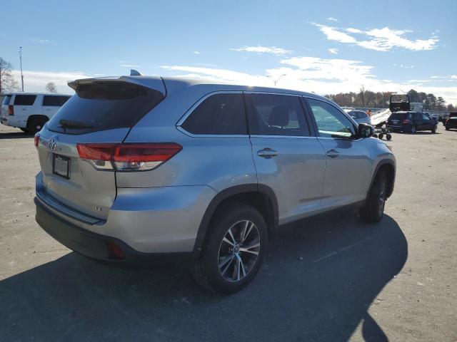 Photo 3 from auction – 2019 TOYOTA HIGHLANDER with VIN 5TDZZRFH7KS335187