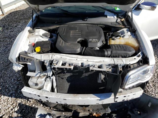 Photo 11 from auction – 2014 CHRYSLER 300C with VIN 2C3CCAKG9EH352635