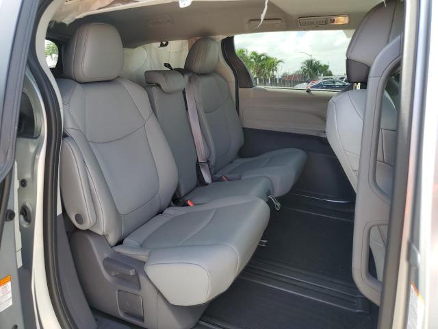 Photo 11 from auction – 2021 TOYOTA SIENNA XLE with VIN 5TDYRKEC3MS059652