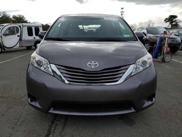 Photo 5 from auction – 2015 TOYOTA SIENNA LE with VIN 5TDKK3DC6FS687130
