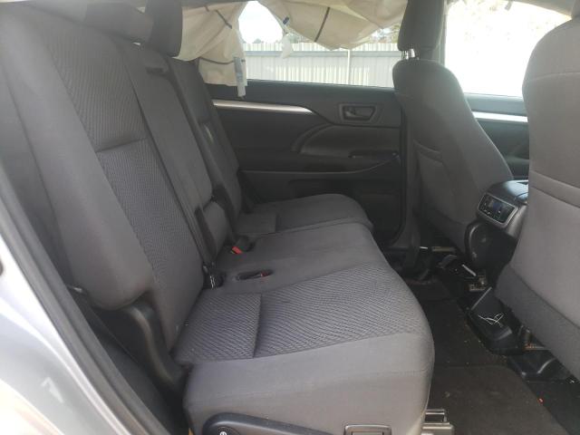 Photo 11 from auction – 2016 TOYOTA HIGHLANDER with VIN 5TDBKRFH9GS294302