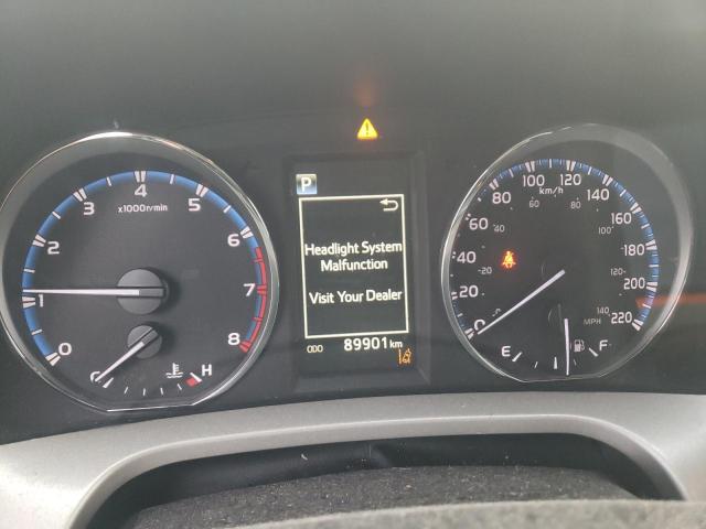 Photo 9 from auction – 2018 TOYOTA RAV4 LE with VIN 2T3BFREV1JW772634