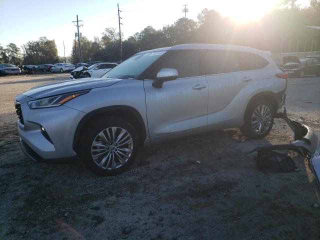 TOYOTA HIGHLANDER 2022 with VIN 5TDFZRAH3NS106892 - Photo from auction