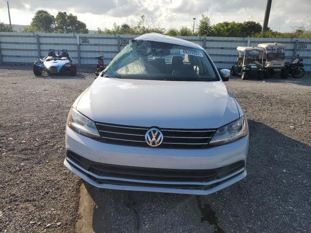 Photo 5 from auction – 2017 VOLKSWAGEN JETTA S with VIN 3VW2B7AJ9HM268893