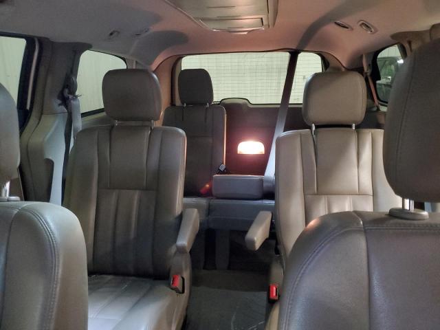 Photo 10 from auction – 2014 CHRYSLER TOWN & COU with VIN 2C4RC1BG0ER325923