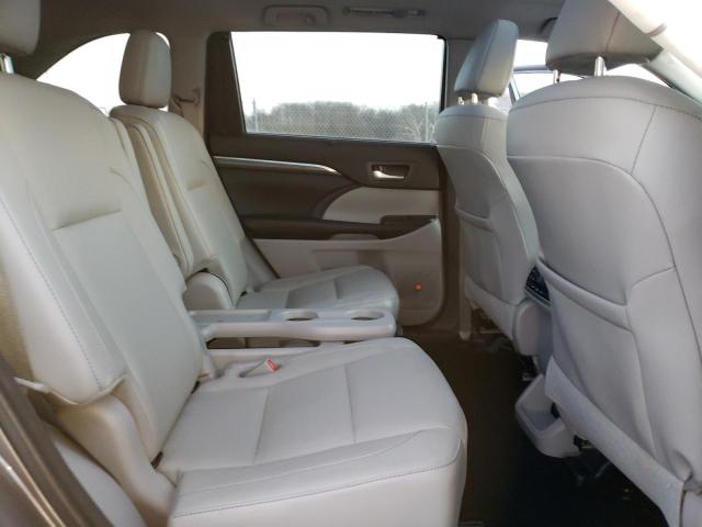Photo 11 from auction – 2017 TOYOTA HIGHLANDER with VIN 5TDDZRFH3HS383806