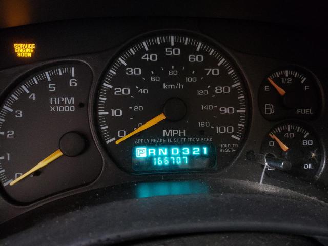 Photo 9 from auction – 2000 CHEVROLET SILVERADO with VIN 1GCEC14V9YZ366118