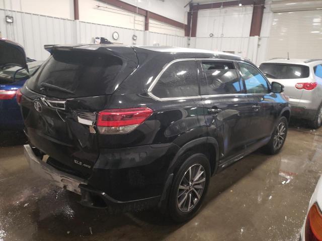 Photo 3 from auction – 2018 TOYOTA HIGHLANDER with VIN 5TDJZRFH7JS555554
