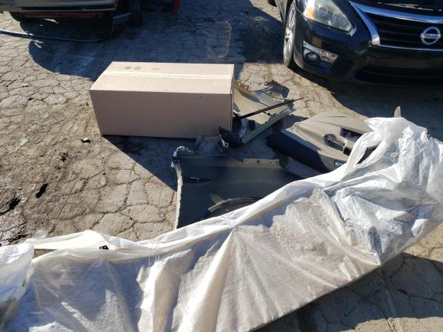Photo 13 from auction – 2018 FORD ESCAPE SE with VIN 1FMCU0GD2JUD54652