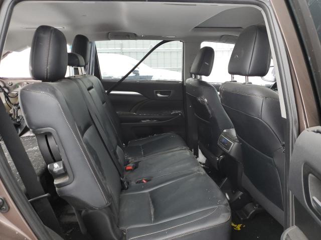 Photo 11 from auction – 2019 TOYOTA HIGHLANDER with VIN 5TDJZRFH0KS940813