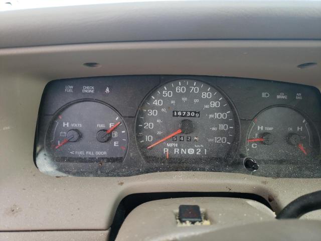 Photo 9 from auction – 2004 MERCURY GRAND MARQ with VIN 2MEFM74W04X651902