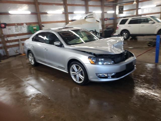 Photo 4 from auction – 2015 VOLKSWAGEN PASSAT SEL with VIN 1VWCV7A32FC016303