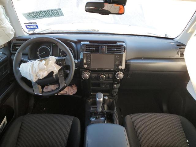 Photo 8 from auction – 2022 TOYOTA 4RUNNER SR with VIN JTEPU5JRXN6026523