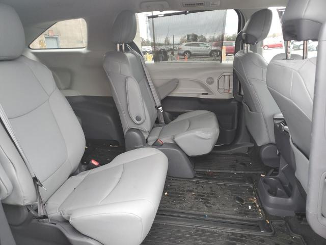 Photo 11 from auction – 2021 TOYOTA SIENNA XLE with VIN 5TDYRKEC8MS013069