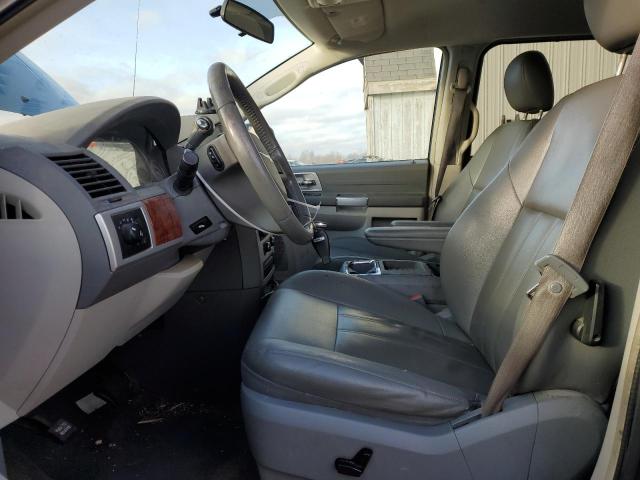 Photo 7 from auction – 2008 CHRYSLER TOWN & COU with VIN 2A8HR54P48R769818