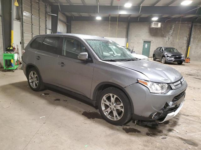 Photo 4 from auction – 2015 MITSUBISHI OUTLANDER with VIN JA4AD3A36FZ013885