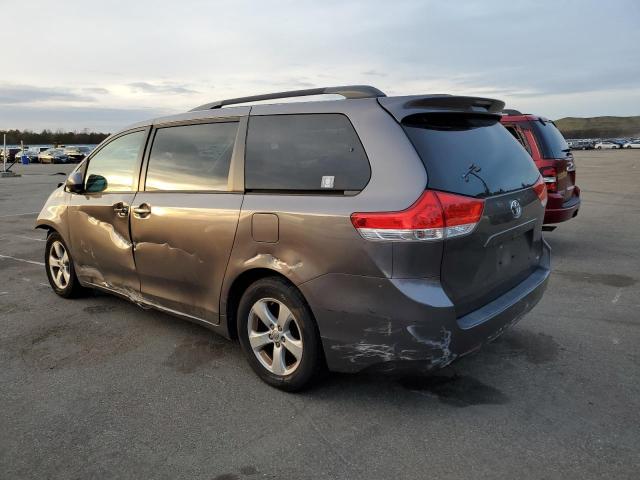 Photo 2 from auction – 2014 TOYOTA SIENNA LE with VIN 5TDKK3DC5ES519445