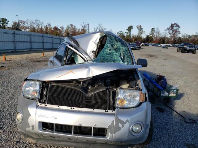 Photo 5 from auction – 2010 FORD ESCAPE XLT with VIN 1FMCU0DG8AKB89961