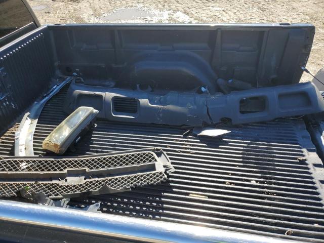 Photo 12 from auction – 2004 CHEVROLET SILVERADO with VIN 2GCEK19T441302680