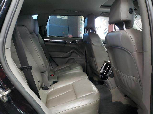 Photo 11 from auction – 2011 PORSCHE CAYENNE S with VIN WP1AB2A29BLA45884