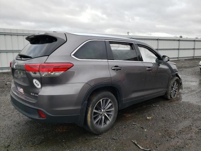 Photo 3 from auction – 2019 TOYOTA HIGHLANDER with VIN 5TDJZRFH1KS714795