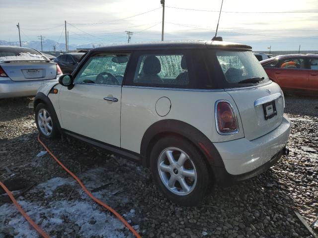 Photo 2 from auction – 2007 MINI COOPER with VIN WMWMF33587TT55500