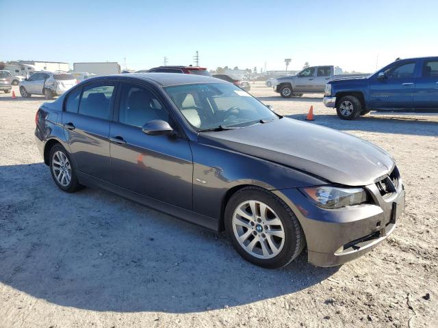 Photo 4 from auction – 2006 BMW 325 I with VIN WBAVB13596KX39942