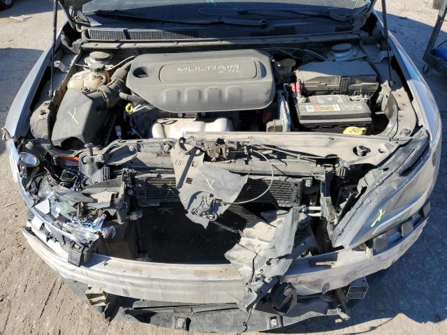 Photo 11 from auction – 2015 CHRYSLER 200 LIMITE with VIN 1C3CCCAB0FN703474
