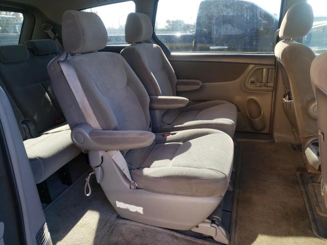 Photo 11 from auction – 2004 TOYOTA SIENNA CE with VIN 5TDZA23C44S069945